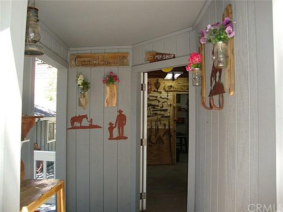 3rd image of 1087 Jungfrau Dr