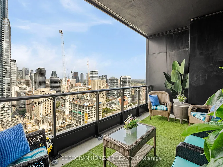 20 Edward St #Penthouse 1 — Photo 45