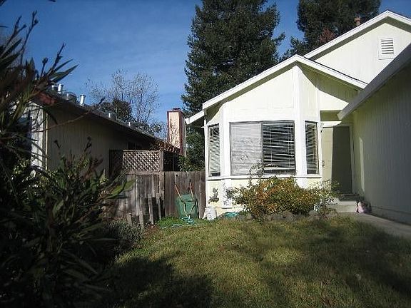 2nd image of 568 Bokman Pl