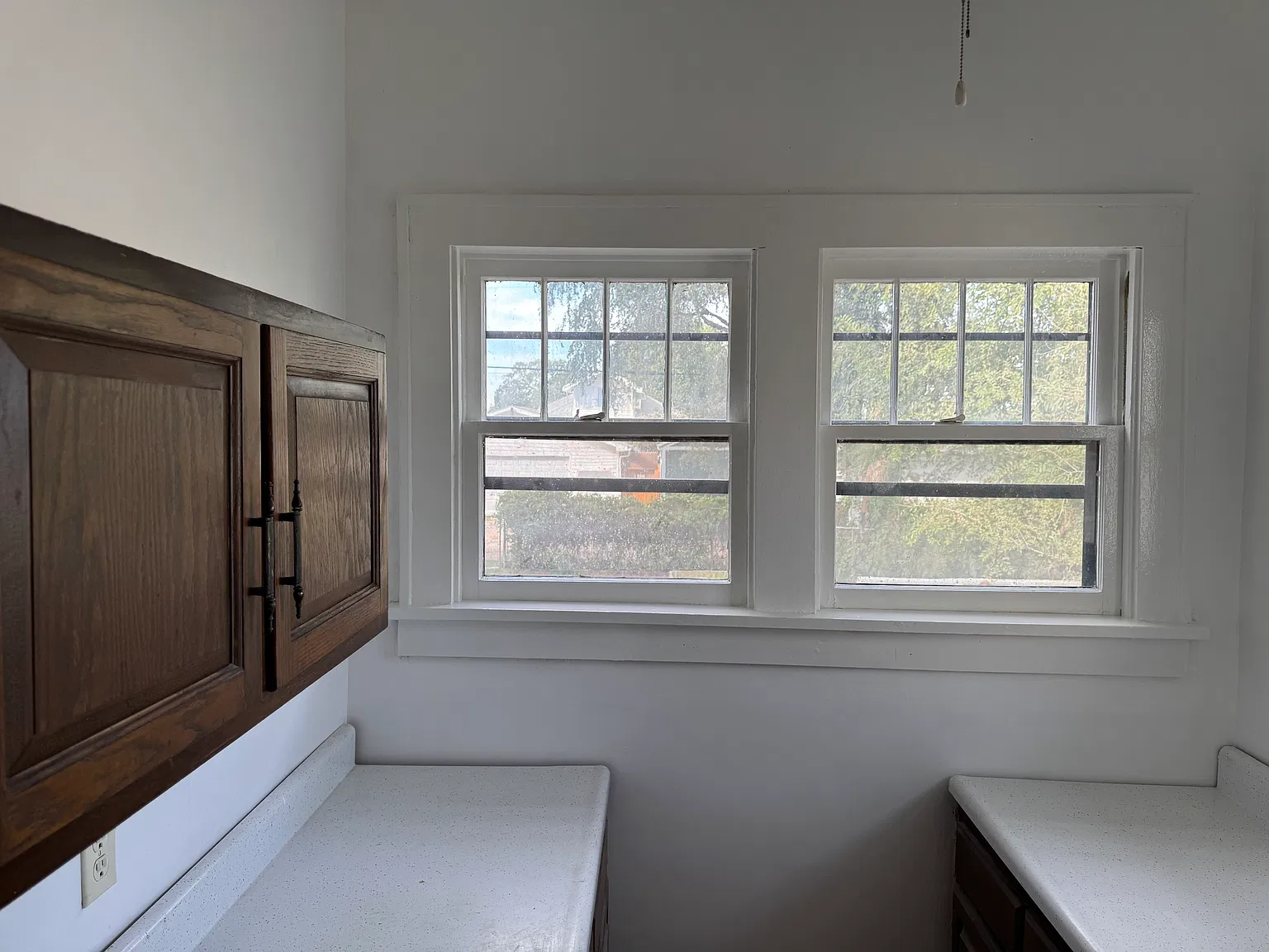 4 bed, 2405 sqft, $1,350 — Photo 4
