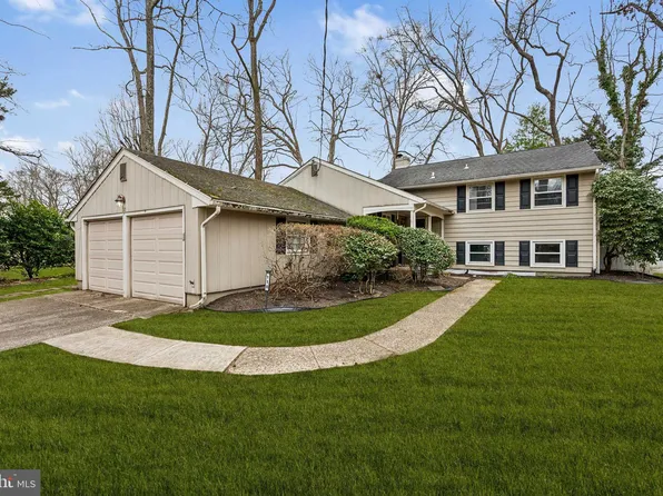 110 Sharrowvale Rd, Cherry Hill, NJ 08034