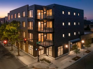 3604 N Campbell Ave #201, Chicago, IL 60618