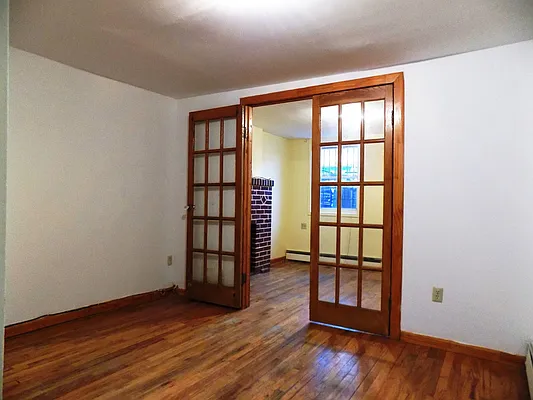 Rented by Blue Egg Realty Corp | media 18