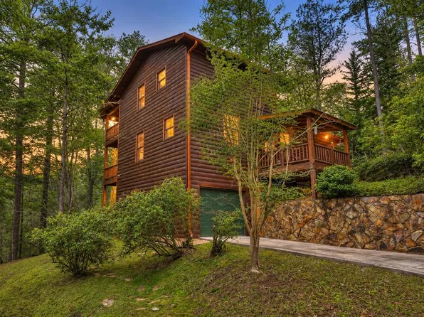 112 Seneca Dr, Ellijay, GA 30540