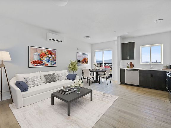 3rd image of 2802 Commercial Ave #300