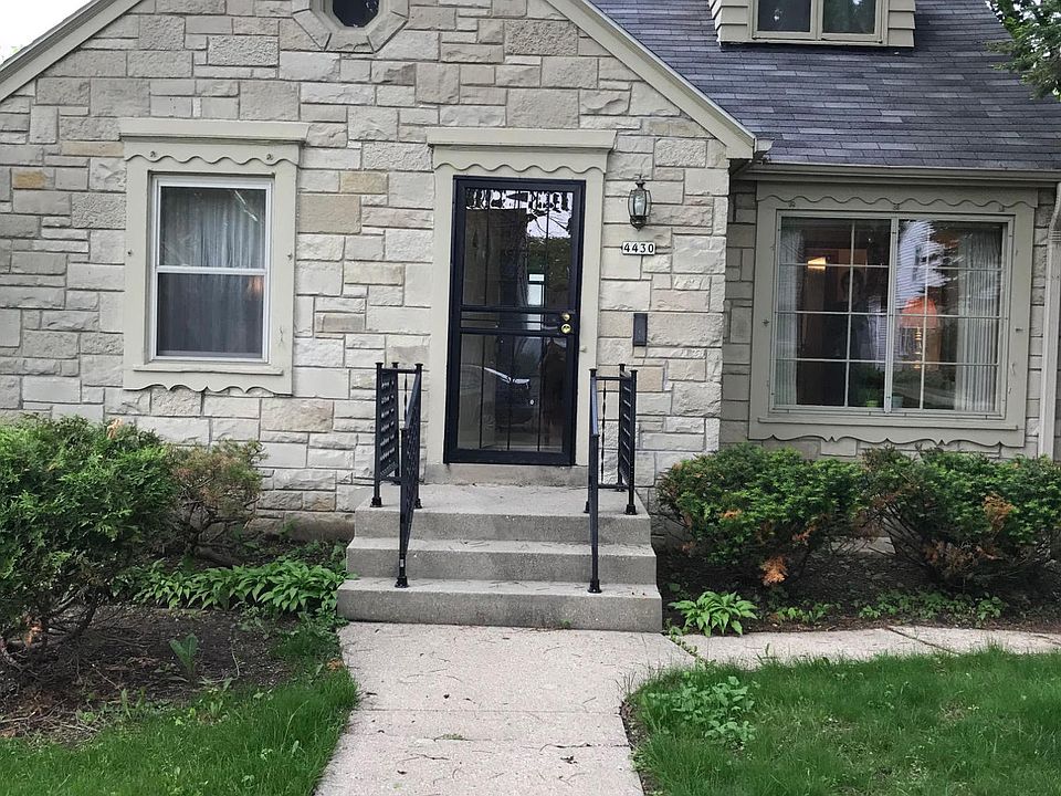 1st image of 4430 W Spencer Pl
