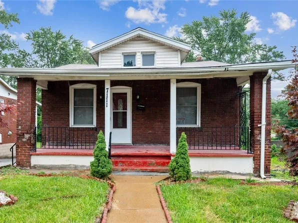 7111 Edison Ave, Saint Louis, MO 63121