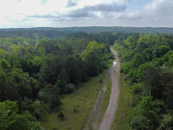 4th image of 9000 County Road 81