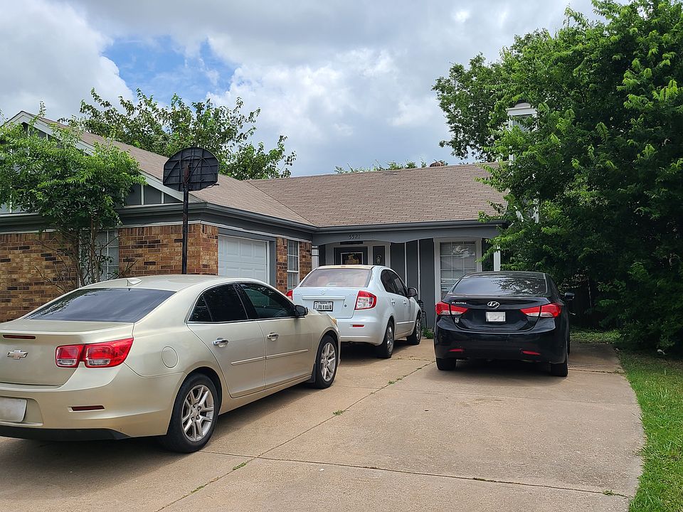 1st image of 5521 Blue Spruce Dr