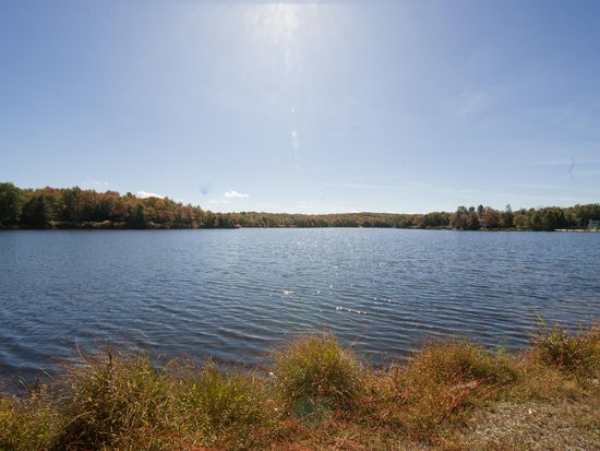 128 Lake In The Clouds Rd, Canadensis, PA 18325 | Zillow