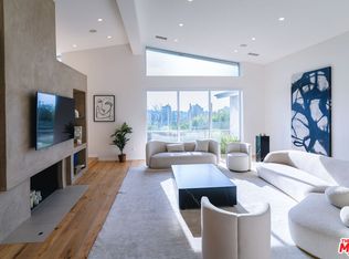 3423 Scadlock Ln, Sherman Oaks, CA 91403