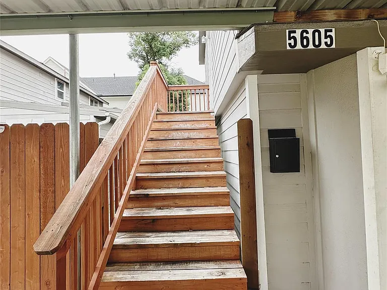 5605 Robertson St — Photo 10