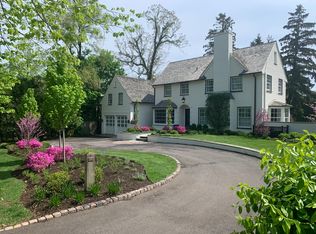 375 Washington Rd, Lake Forest, IL 60045