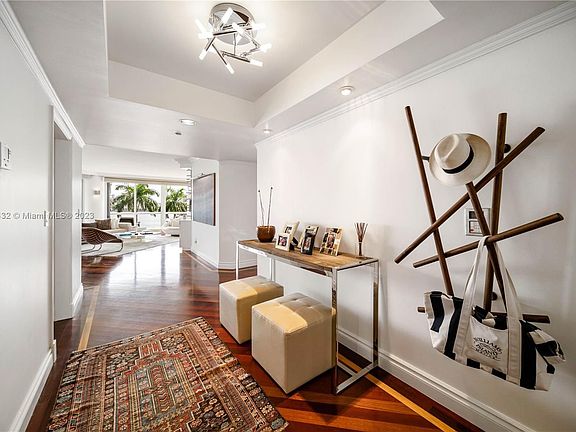 3rd image of 2600 Island Blvd APT 304