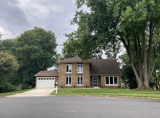 1654 Massonoff Ct, Vienna, VA 22182