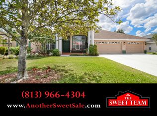 2304 Clubhouse Dr, Plant City, FL 33566