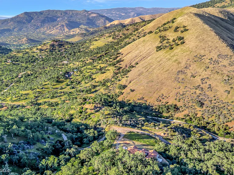 27557 Paradise Valley Ln — Photo 10