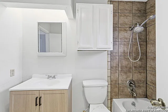 11439 Rousseau St — Photo 16