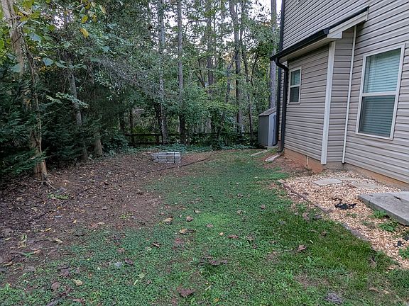4th image of 3420 Auburn Dr