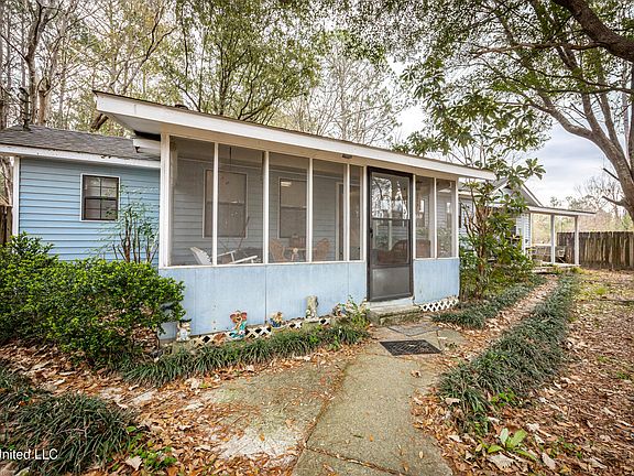 4th image of 13162 Hudson Krohn Rd