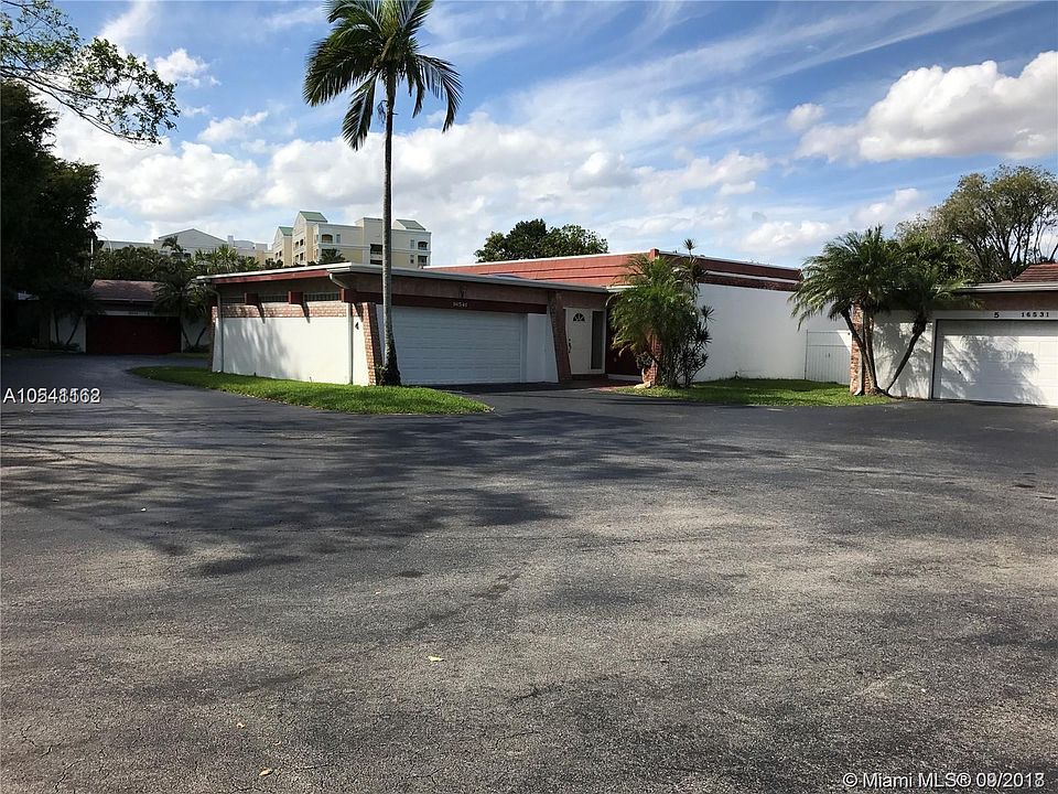 1st image of 16541 Country Club Cres