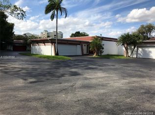 16541 Country Club Cres, Weston, FL 33326