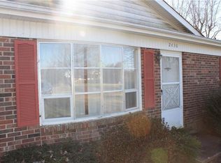 2430 32nd Ave NE, Hickory, NC 28601