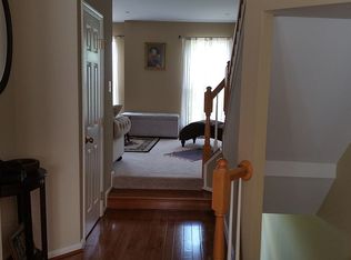 25344 Ashbury Dr, Chantilly, VA 20152