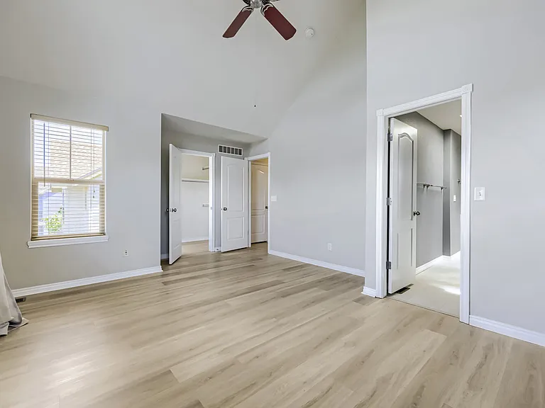 Master Bedroom 1st Floor w/ Attached Bath and Walk In Closet