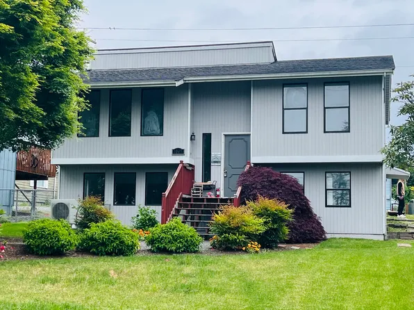 1007 Pine St, Everett, WA 98201