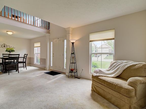 3rd image of 1076 Arbor Springs Dr