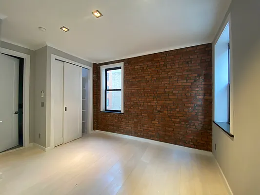 Rented by Highline Residential | media 138