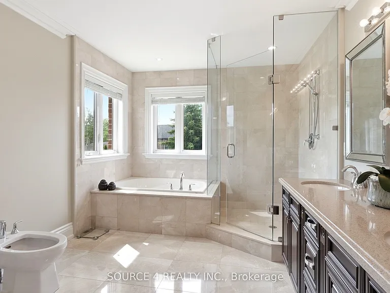 39 Amesbury Dr — Photo 23