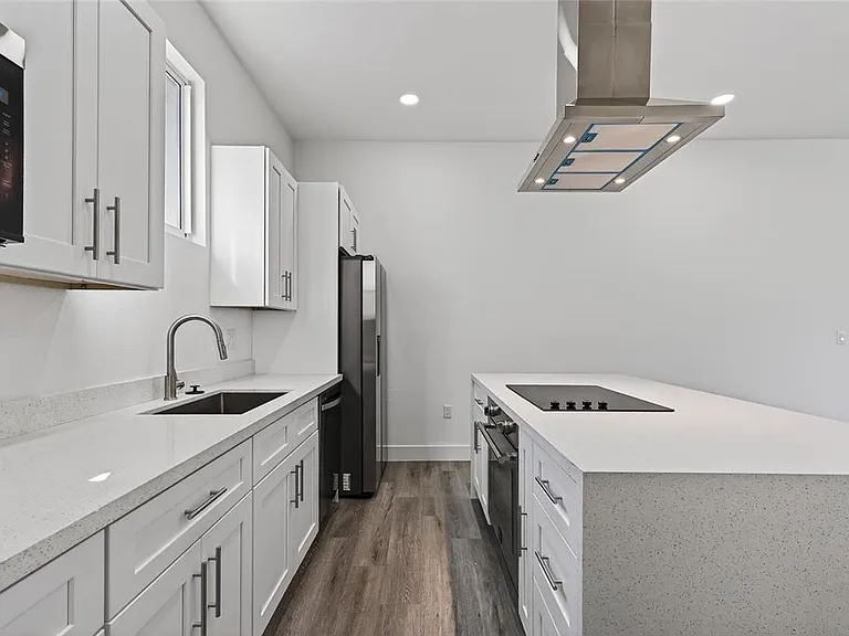 511 Sweetwater Dr — Photo 15