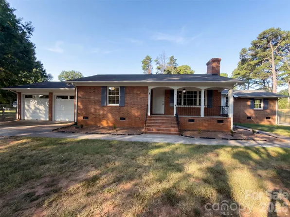 1809 Love Rd, Monroe, NC 28110