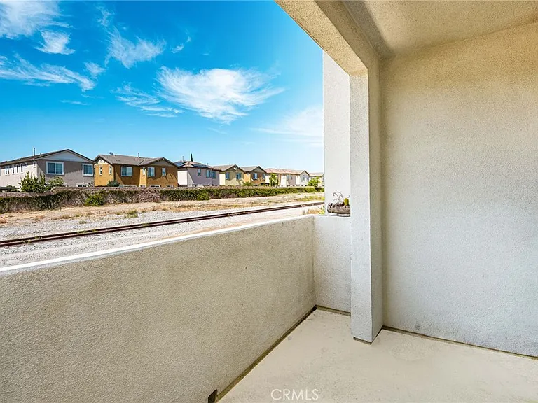 123 E Knox Dr — Photo 37