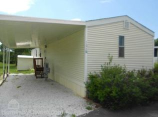 108 Conard Rd, Flat Rock, NC 28731