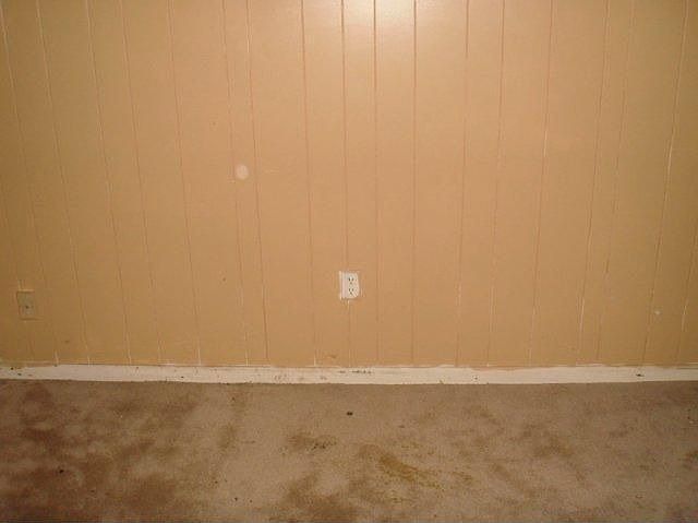 2nd image of 716 Loop St