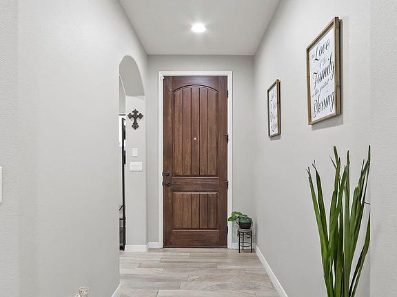 5th image of 14612 Ciambriello Ave