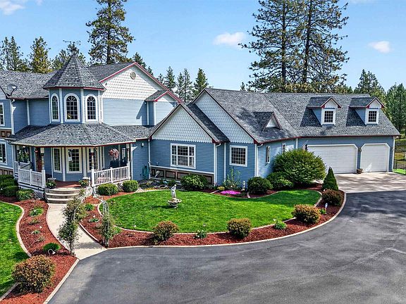 2nd image of 404 S Daisy Ln