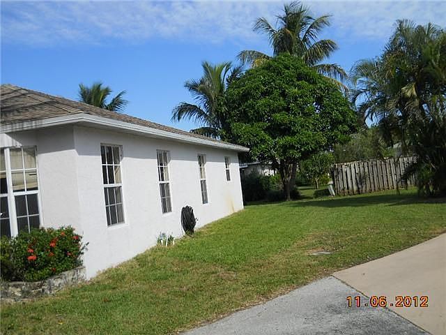 2nd image of 10118 Boynton Place Cir
