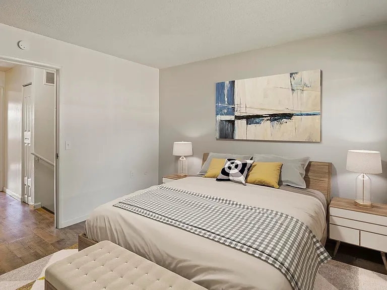 Westport Crossing Apartments — Photo 78