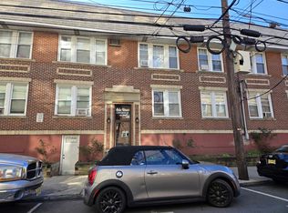 111 66th St APT 10, West New York, NJ 07093