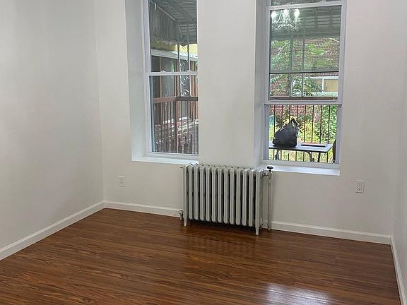 3rd image of 1270 42nd St #1