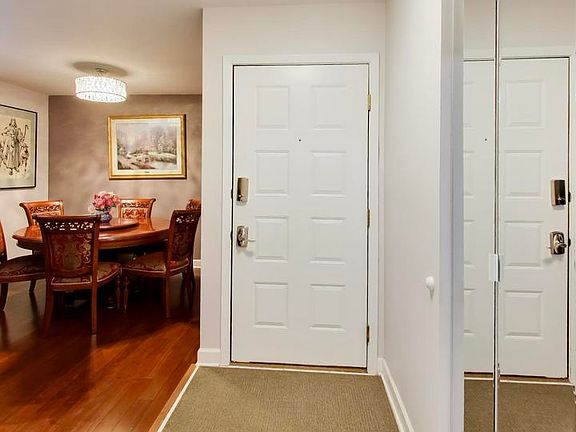 5th image of 1456 N Elmhurst Rd APT 101A