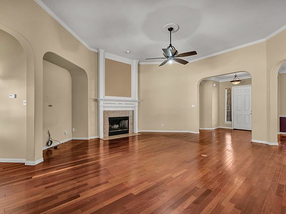 4th image of 128 Rustling Elm Way