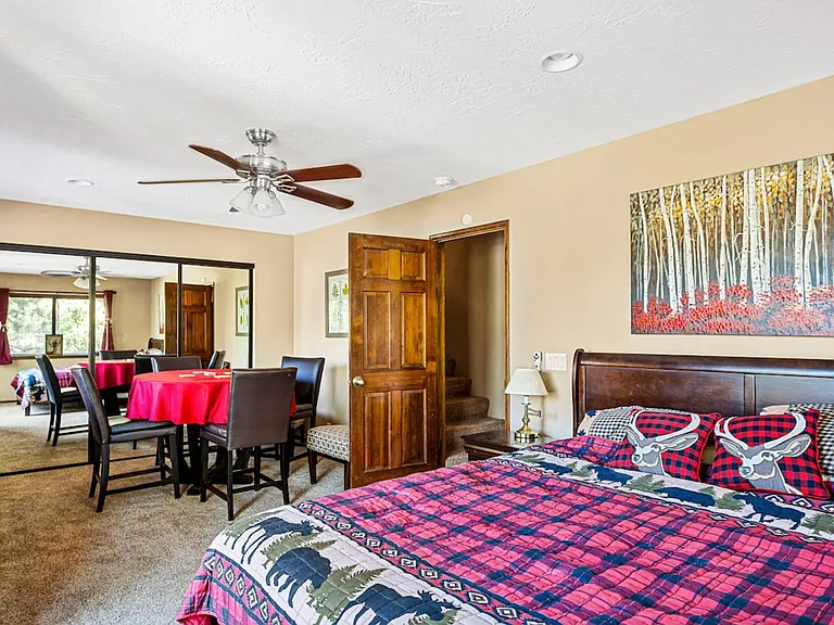 655 Sutter Ln — Photo 17