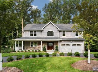 386 Campgaw Rd, Mahwah, NJ 07430