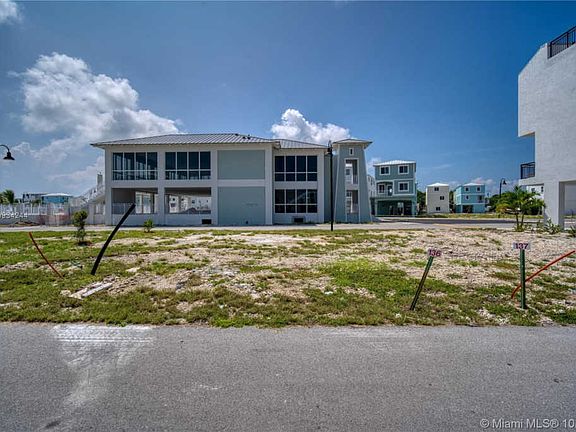 2nd image of 94825 Overseas Hwy #136