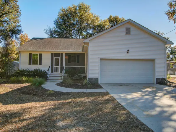 3705 Tower Dr, Mount Pleasant, SC 29466
